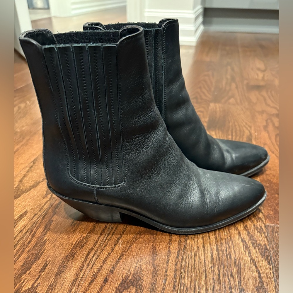 Saint Laurent Paris Black Leather Ankle Boots – EU 35.5 / US 5.5